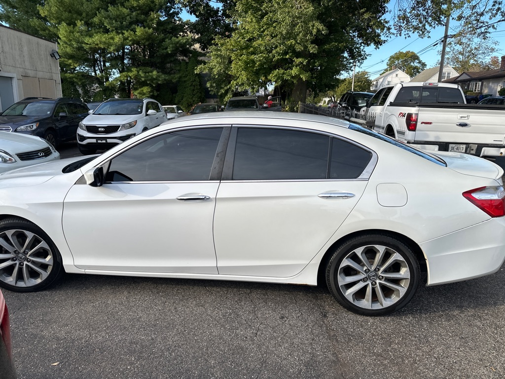 Photo 2 of this HONDA ACCORD
