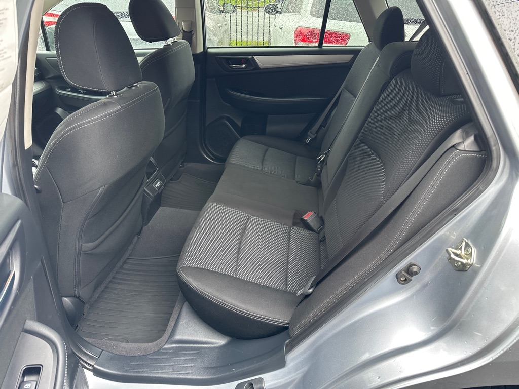 Photo 9 of this SUBARU OUTBACK
