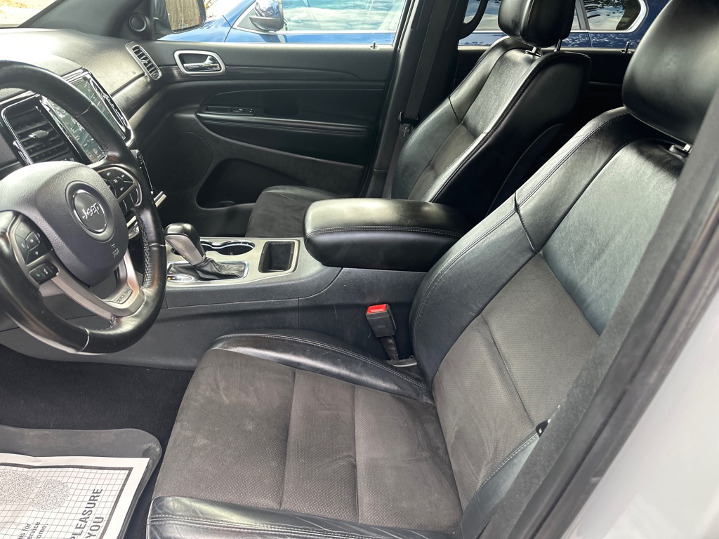 Photo 11 of this JEEP GRAND CHEROKEE
