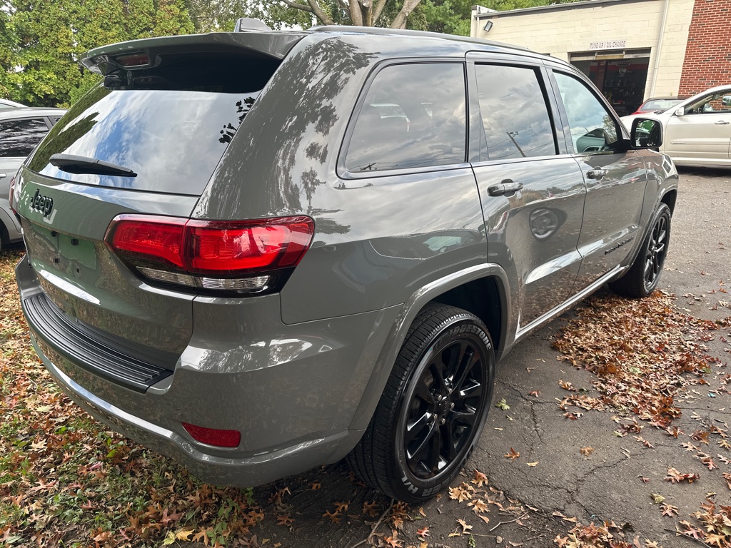 Photo 5 of this JEEP GRAND CHEROKEE