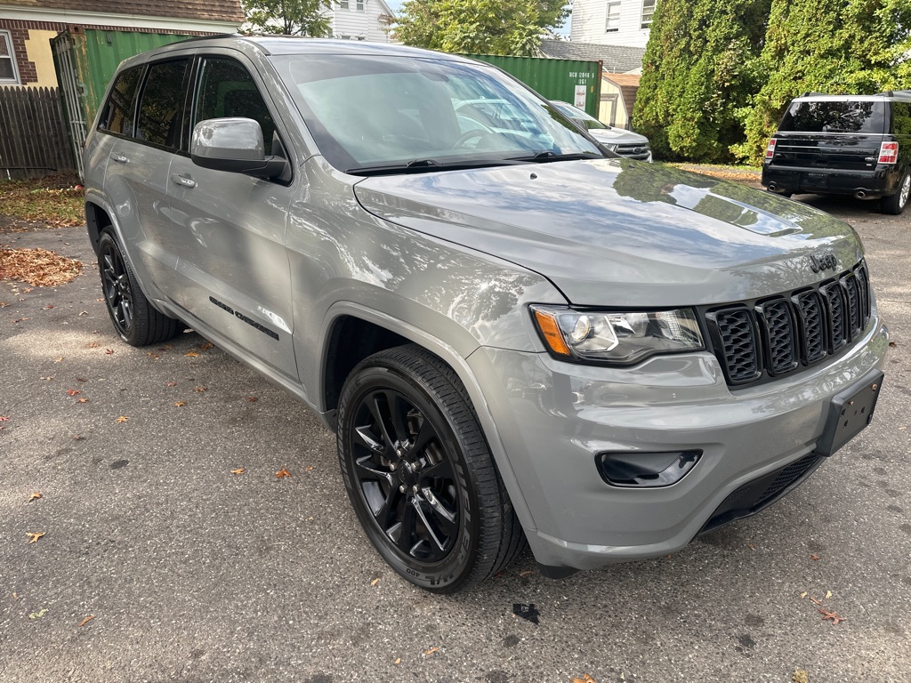 Photo 7 of this JEEP GRAND CHEROKEE