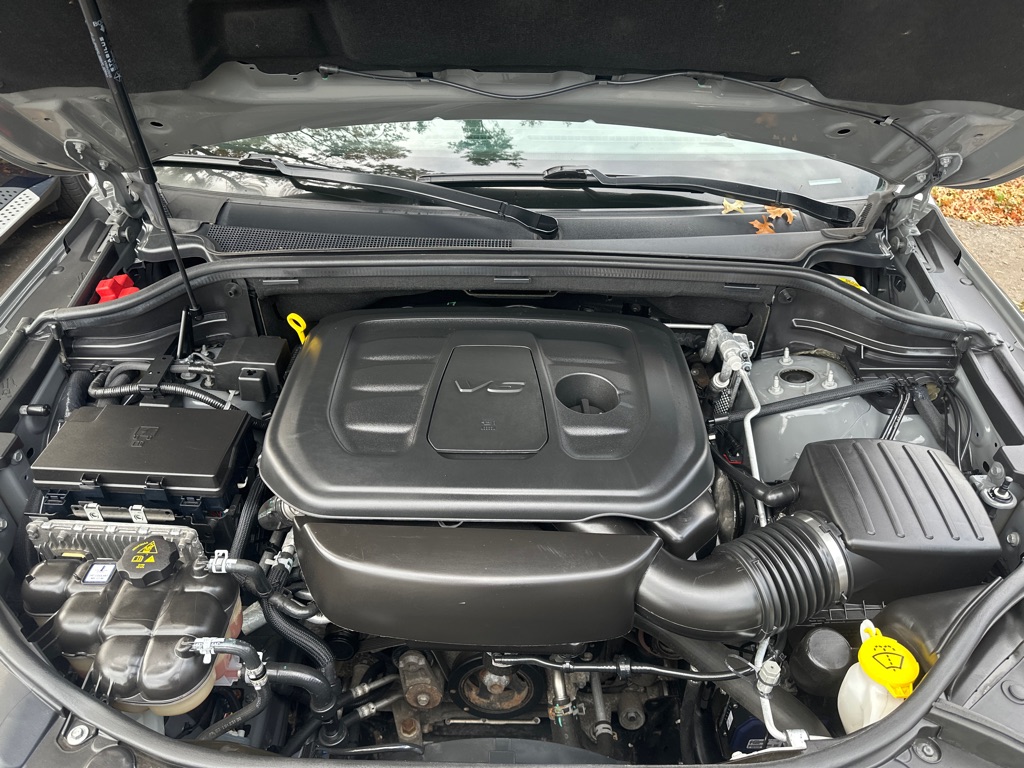 Photo 13 of this JEEP GRAND CHEROKEE