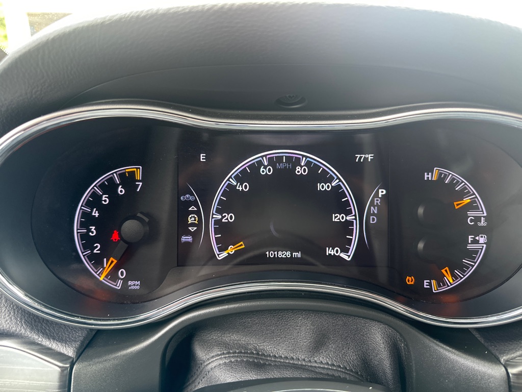 Photo 9 of this JEEP GRAND CHEROKEE