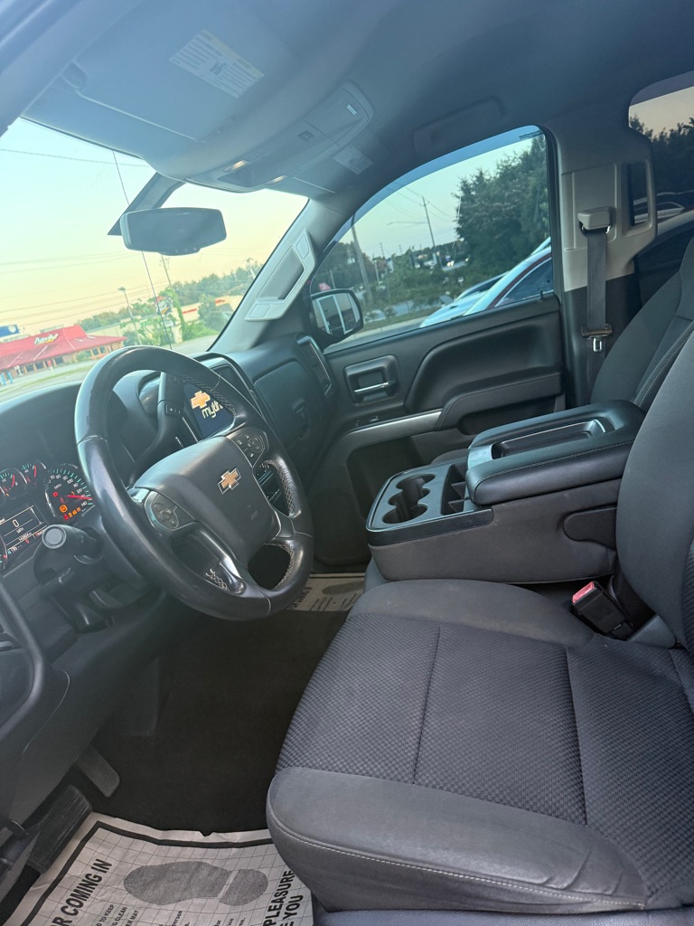 Photo 10 of this CHEVROLET SILVERADO 1500