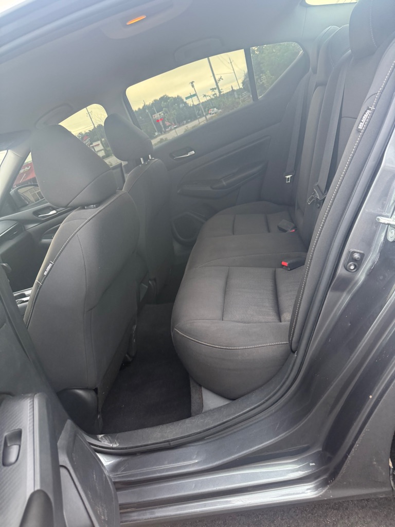 Photo 9 of this NISSAN ALTIMA