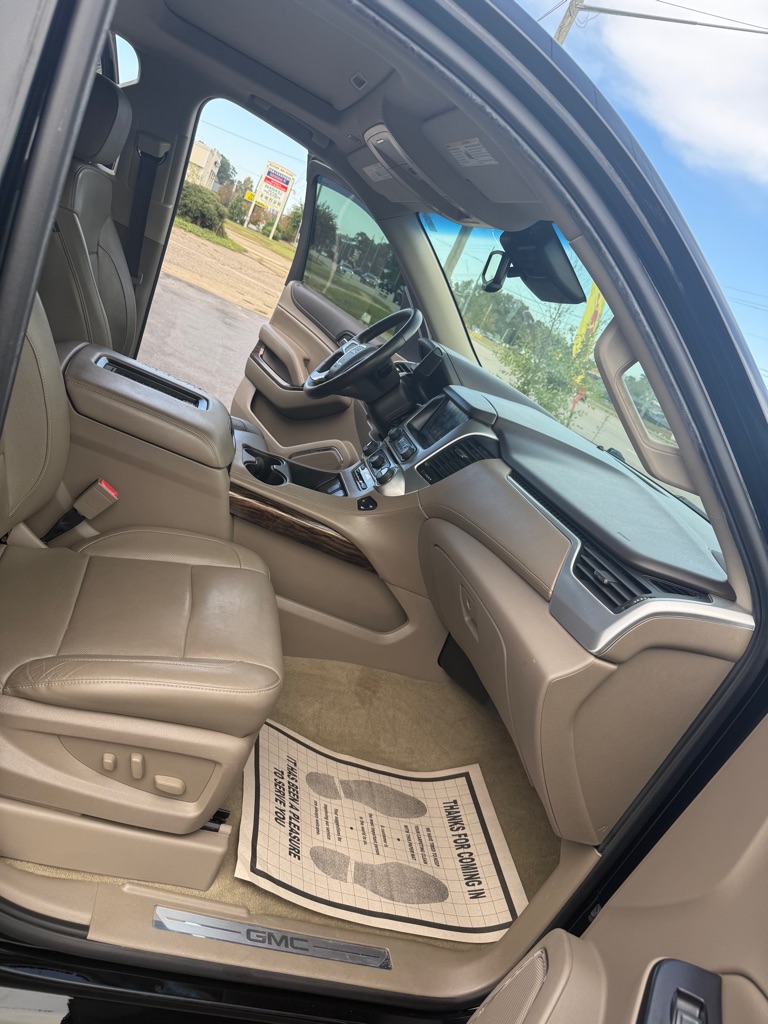 Photo 18 of this GMC YUKON