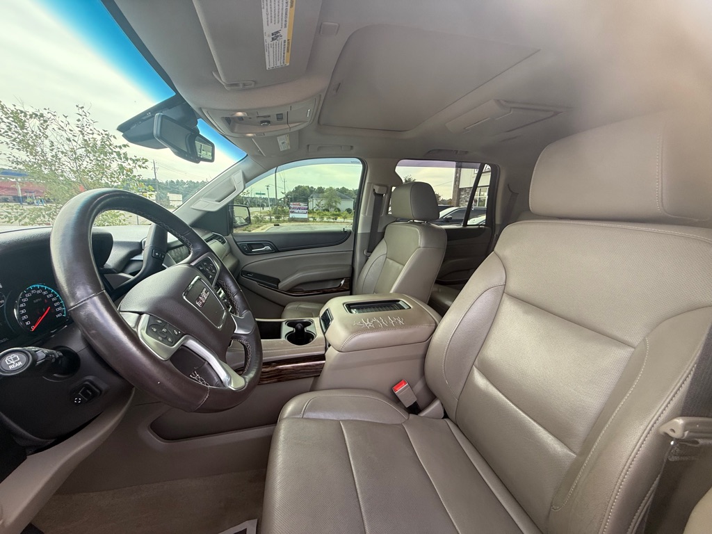 Photo 13 of this GMC YUKON
