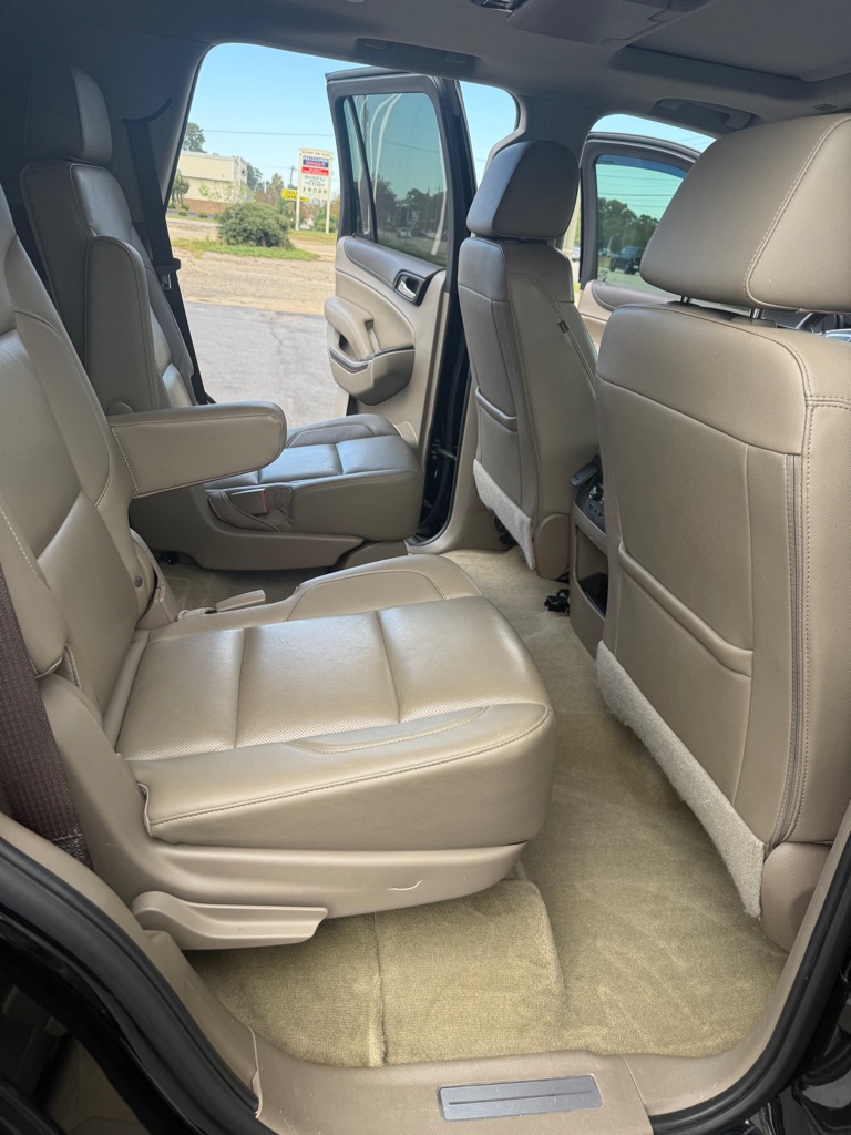 Photo 17 of this GMC YUKON