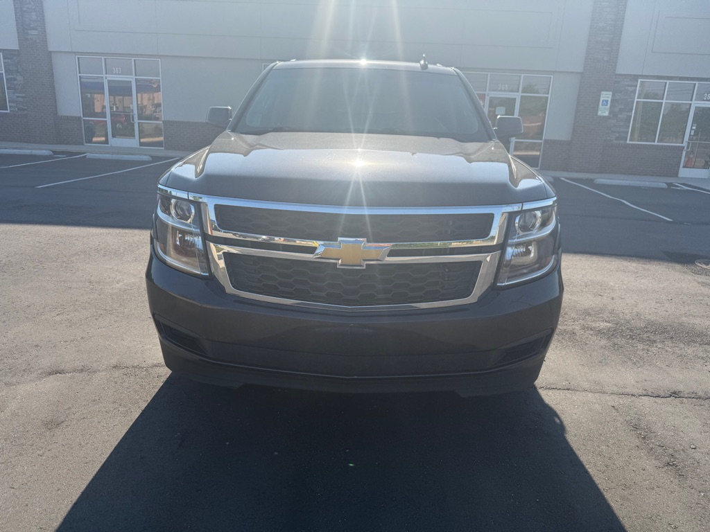 Photo 2 of this CHEVROLET TAHOE