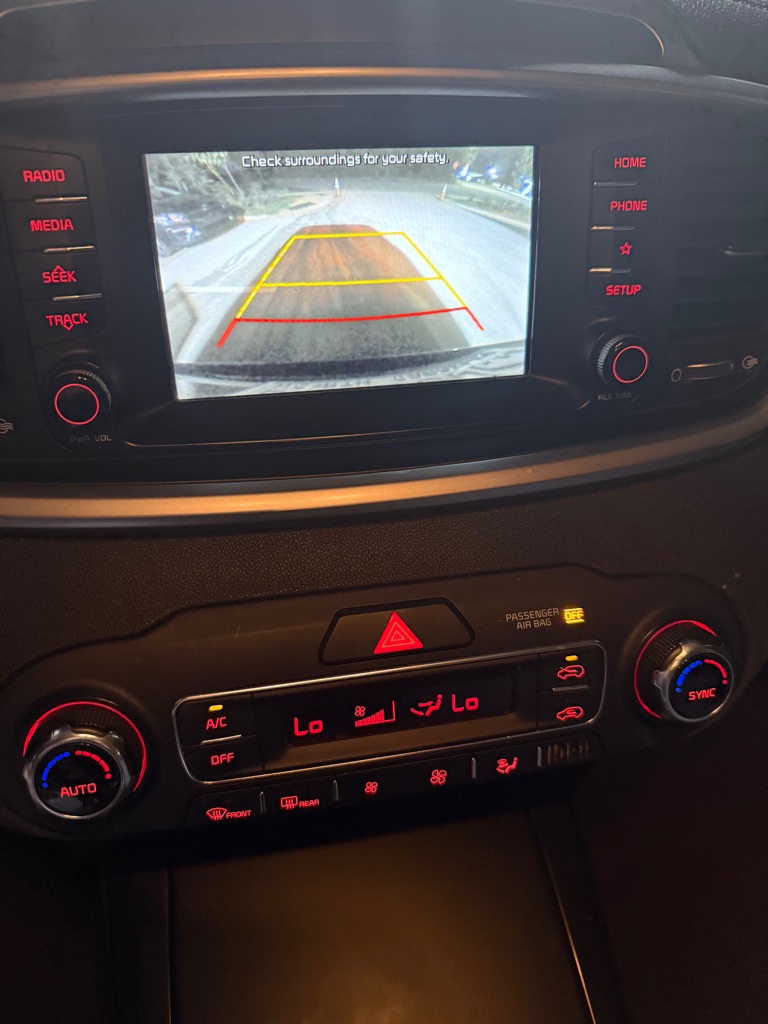 Photo 19 of this KIA SORENTO