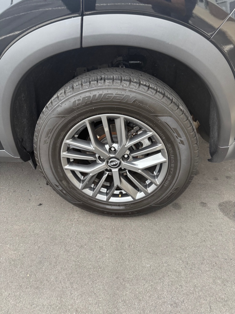 Photo 14 of this NISSAN ROGUE