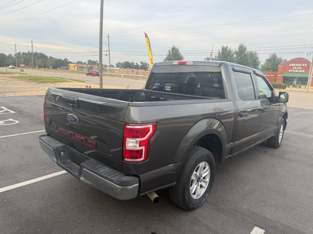 Photo 5 of this FORD F150
