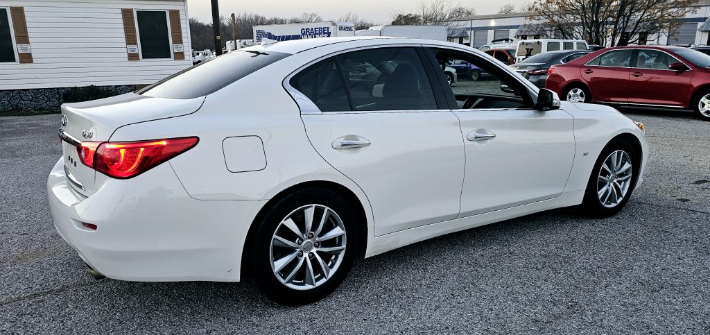 Photo 7 of this INFINITI Q50