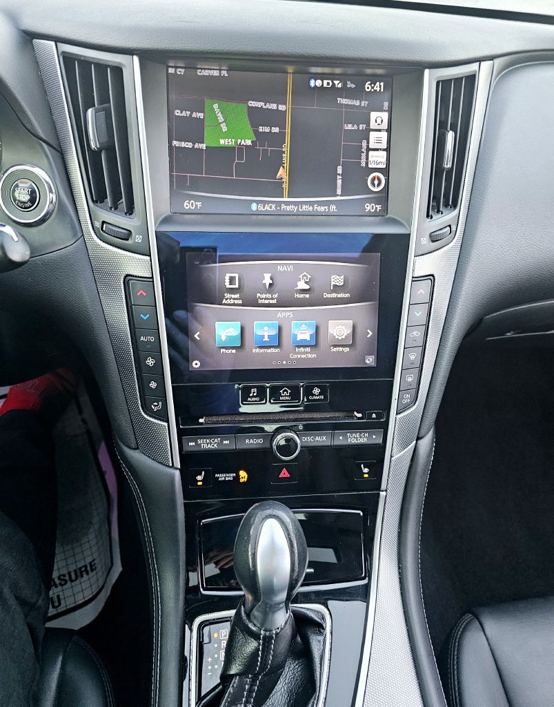 Photo 10 of this INFINITI Q50