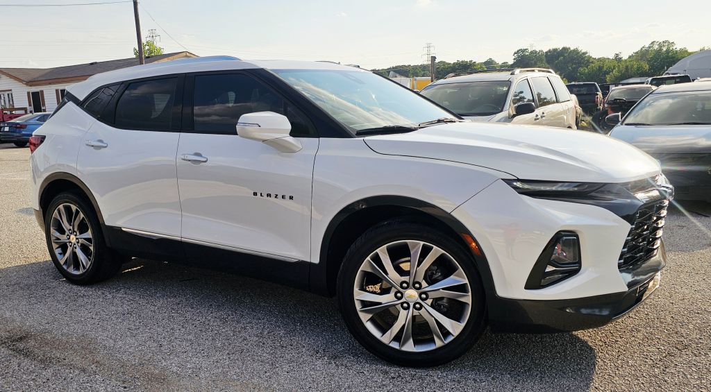 Photo 10 of this CHEVROLET BLAZER