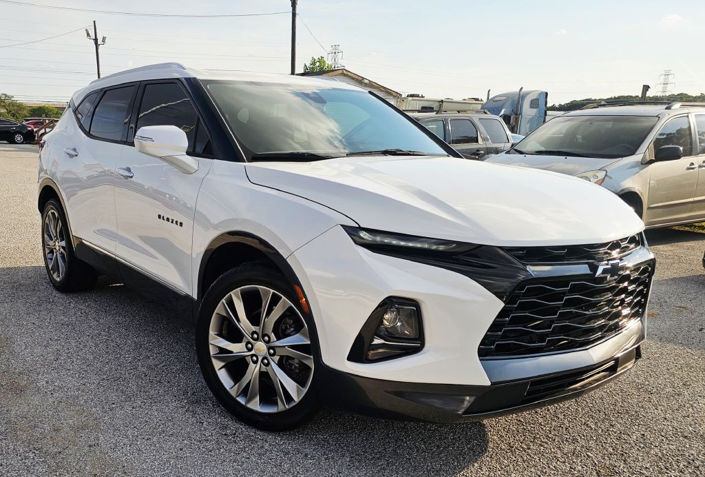 Photo 11 of this CHEVROLET BLAZER