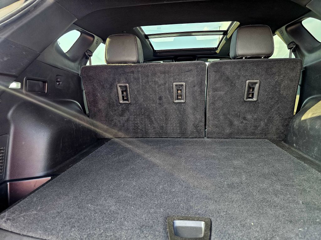 Photo 18 of this CHEVROLET BLAZER