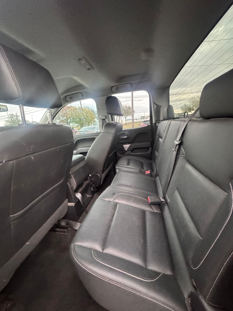 Photo 7 of this CHEVROLET SILVERADO 1500