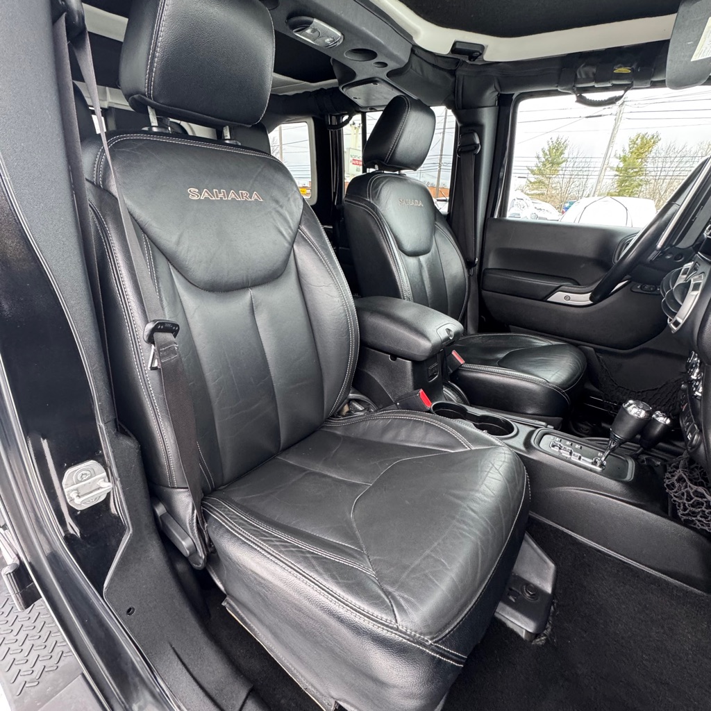 Photo 9 of this JEEP WRANGLER UNLIMI