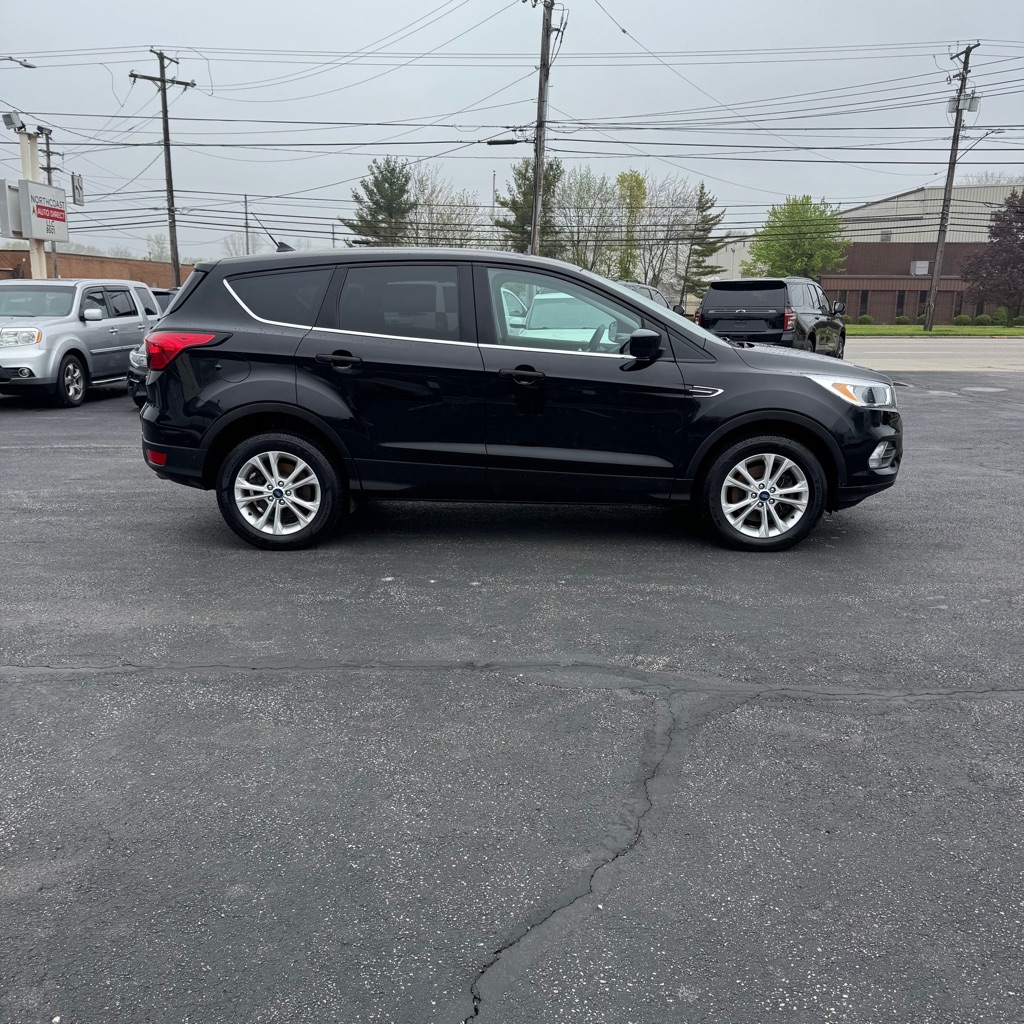Photo 5 of this FORD ESCAPE