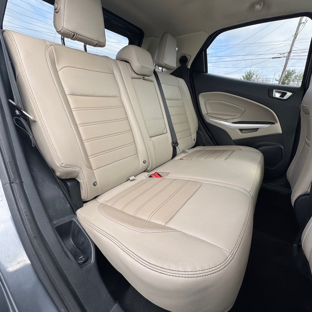 Photo 11 of this FORD ECOSPORT