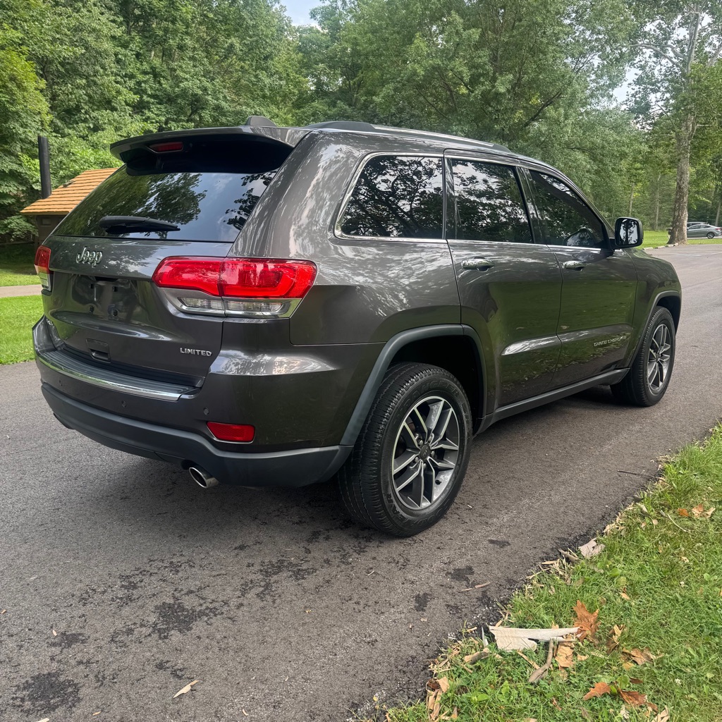 Photo 4 of this JEEP GRAND CHEROKEE
