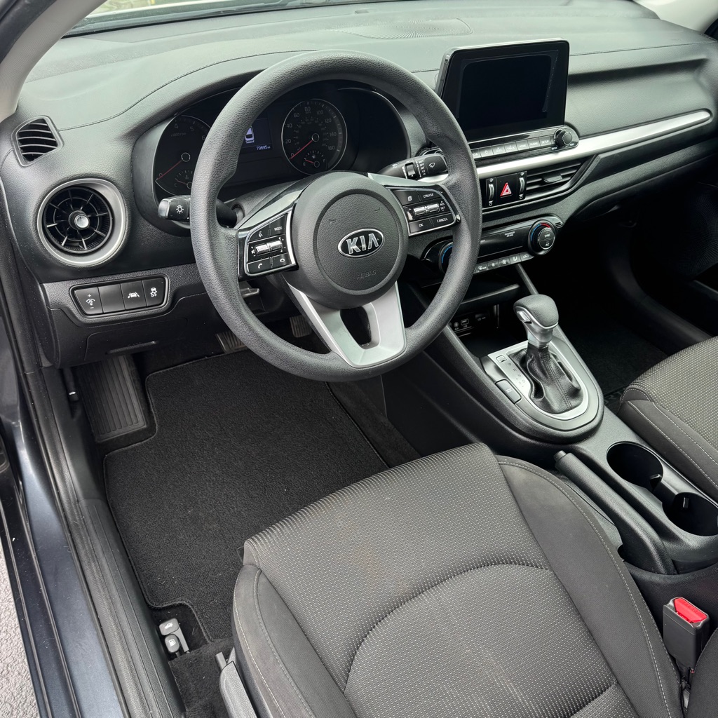 Photo 8 of this KIA FORTE