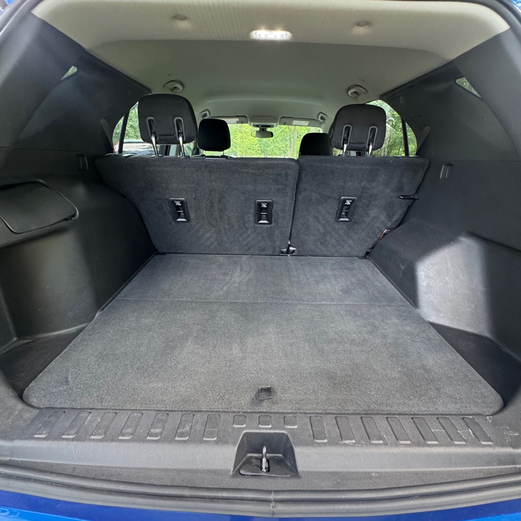 Photo 13 of this CHEVROLET EQUINOX