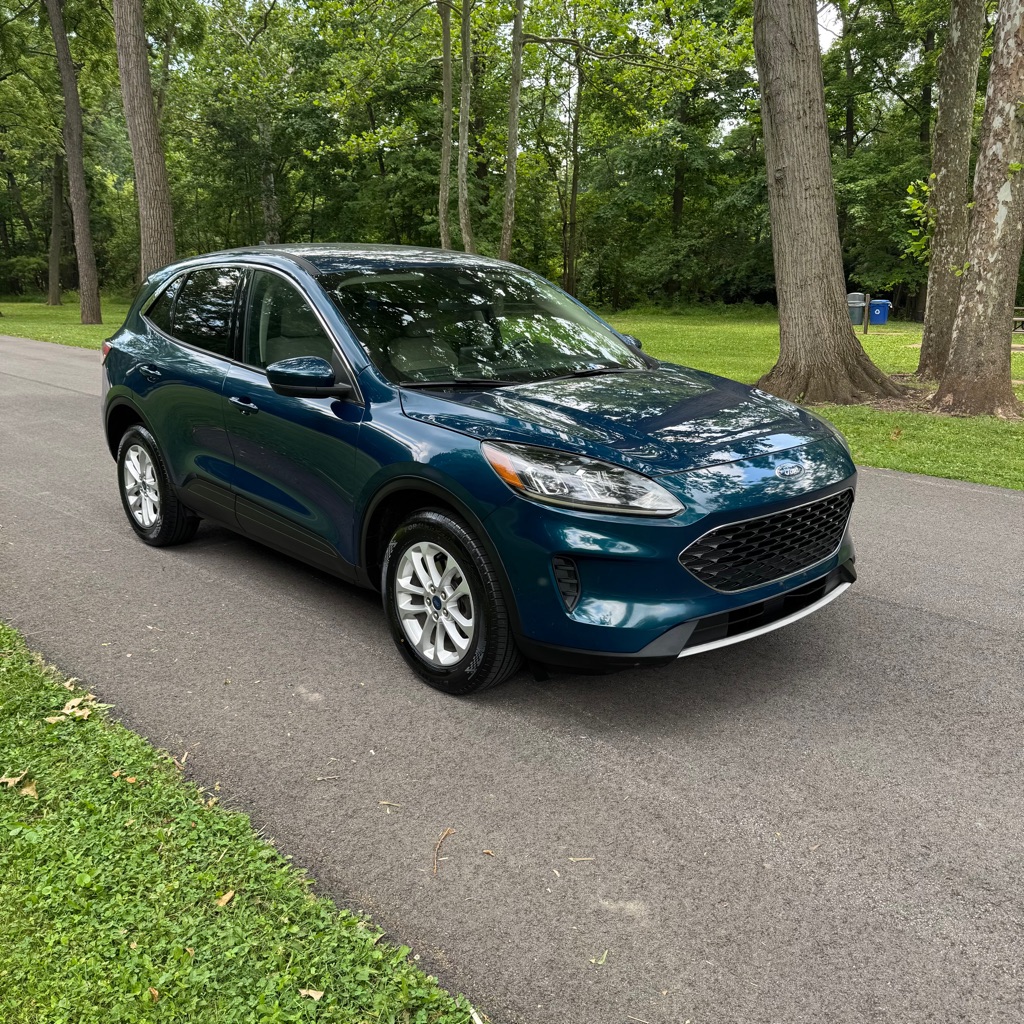 Photo 6 of this FORD ESCAPE