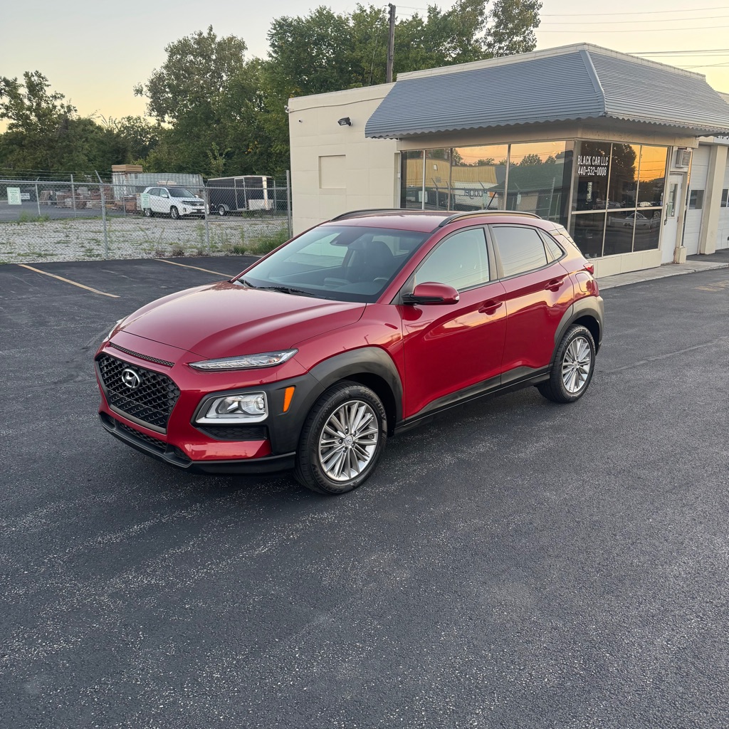 Photo 2 of this HYUNDAI KONA