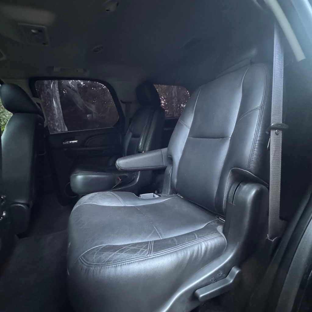 Photo 10 of this CADILLAC ESCALADE