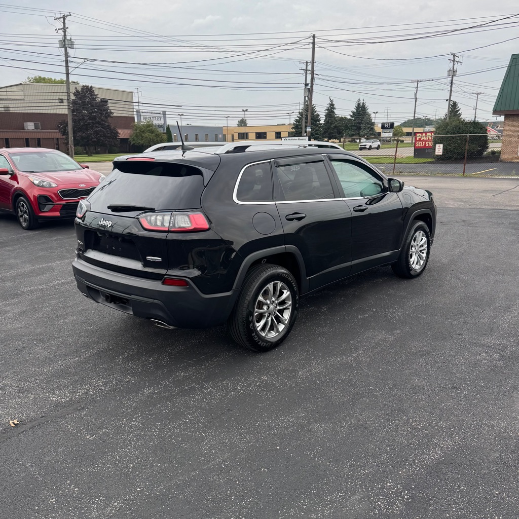 Photo 4 of this JEEP CHEROKEE