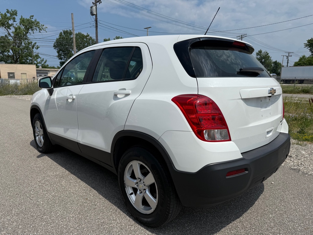 View vehicle photo 5