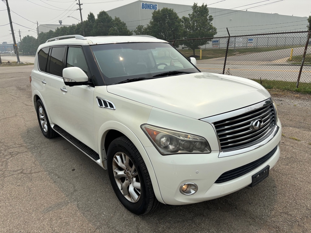 White 2012 INFINITI QX56 SUV / Crossover 4X2 Automatic