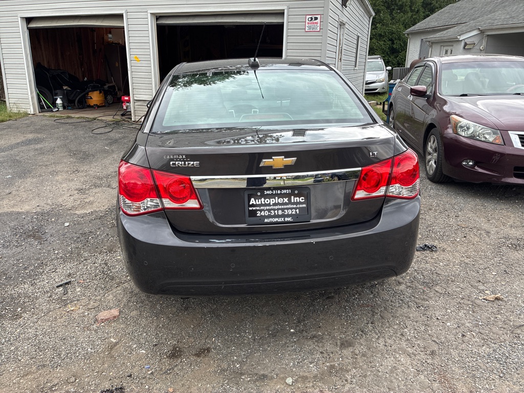 Photo 6 of this CHEVROLET CRUZE