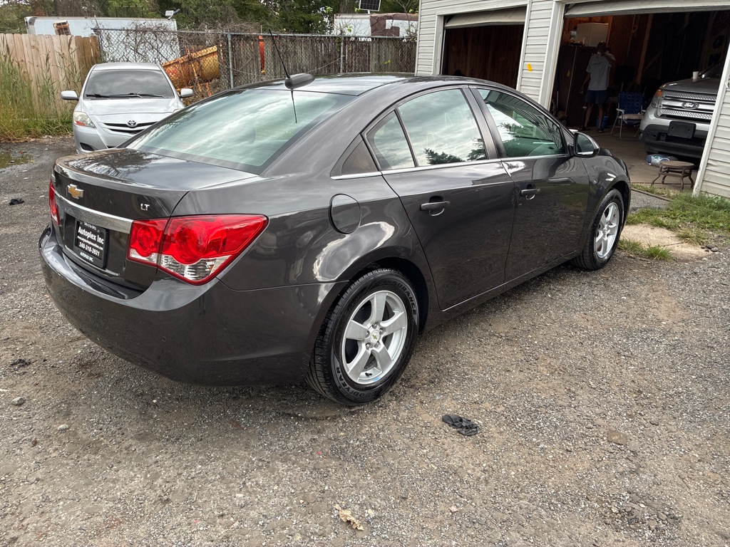 Photo 7 of this CHEVROLET CRUZE
