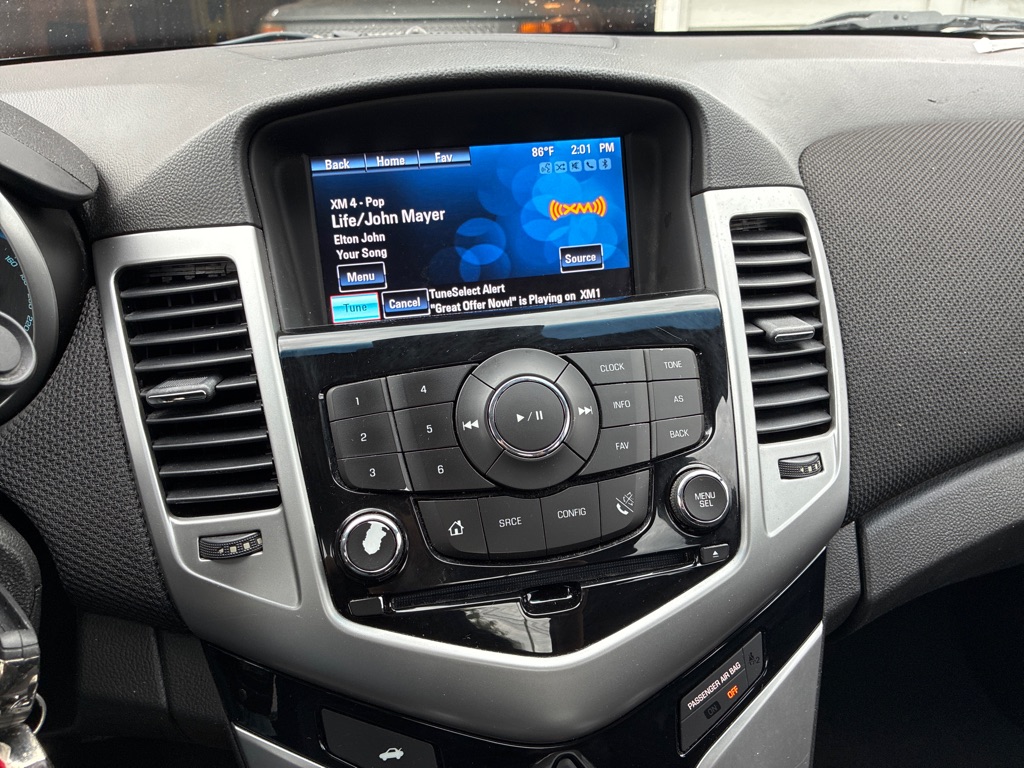 Photo 17 of this CHEVROLET CRUZE