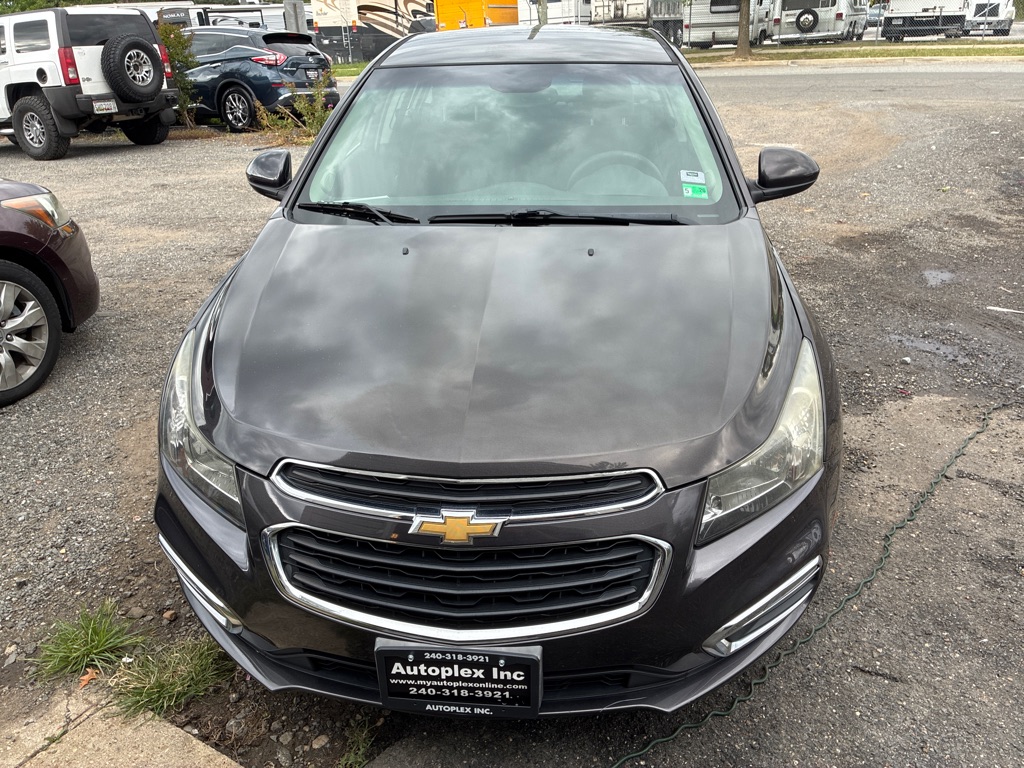 Photo 2 of this CHEVROLET CRUZE