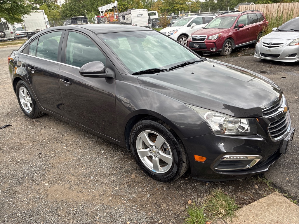 Photo 9 of this CHEVROLET CRUZE