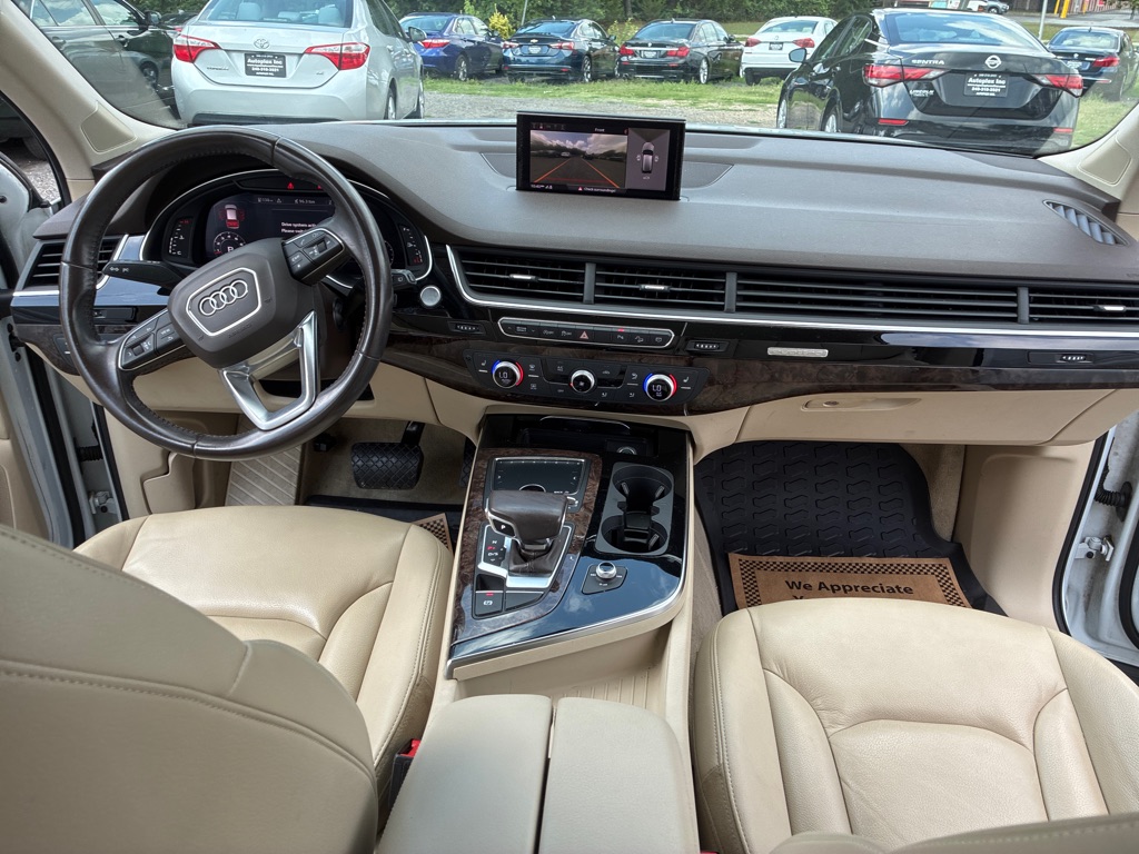 Photo 15 of this AUDI Q7