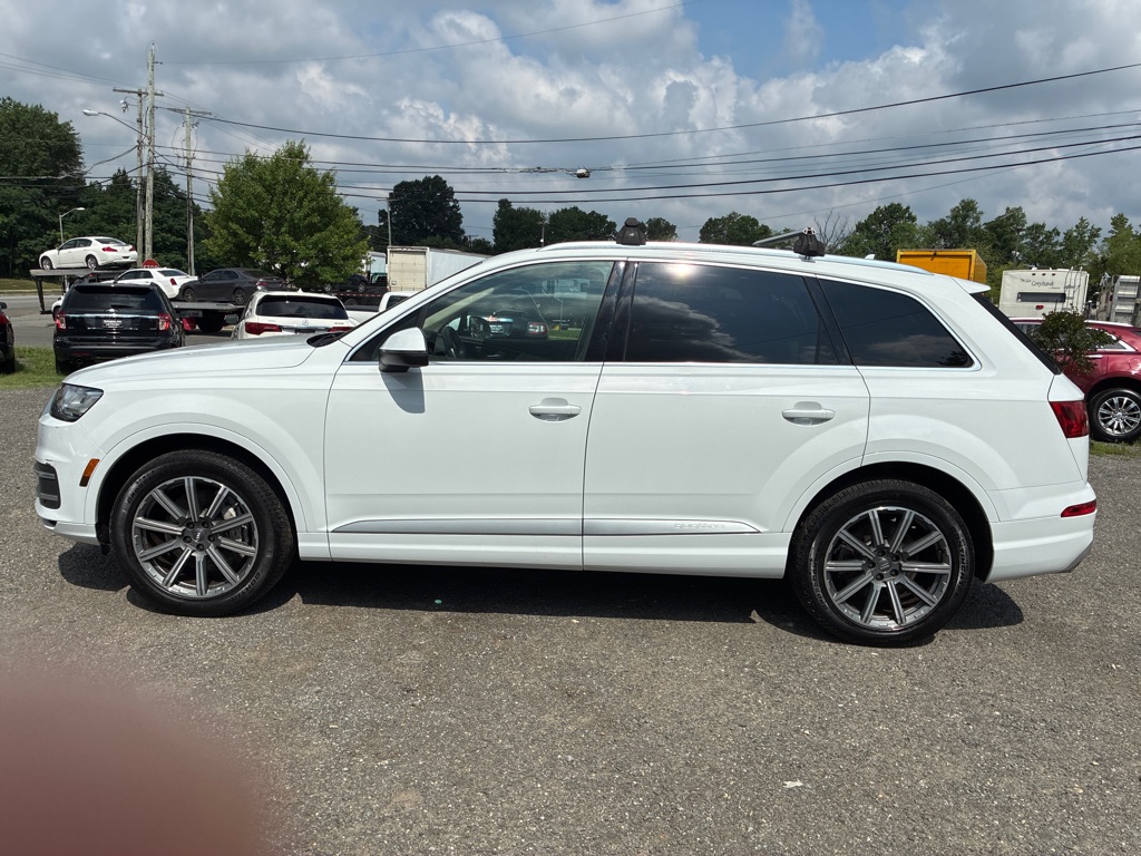 Photo 26 of this AUDI Q7