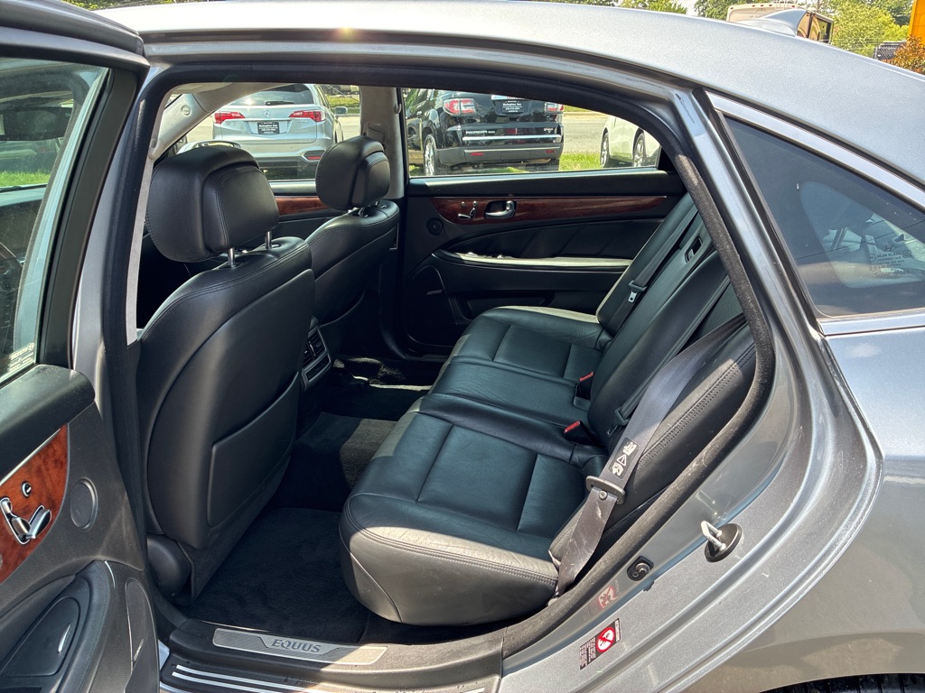 Photo 33 of this AUDI Q5
