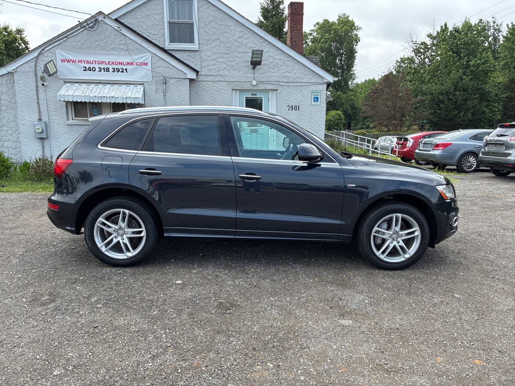 Photo 9 of this AUDI Q5