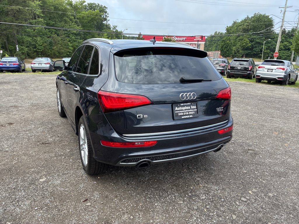 Photo 5 of this AUDI Q5
