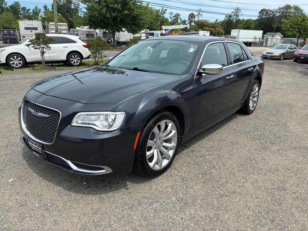 Photo 2 of this CHRYSLER 300