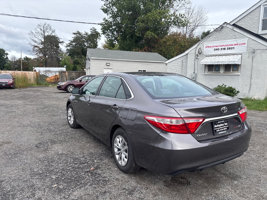 Photo 10 of this TOYOTA CAMRY