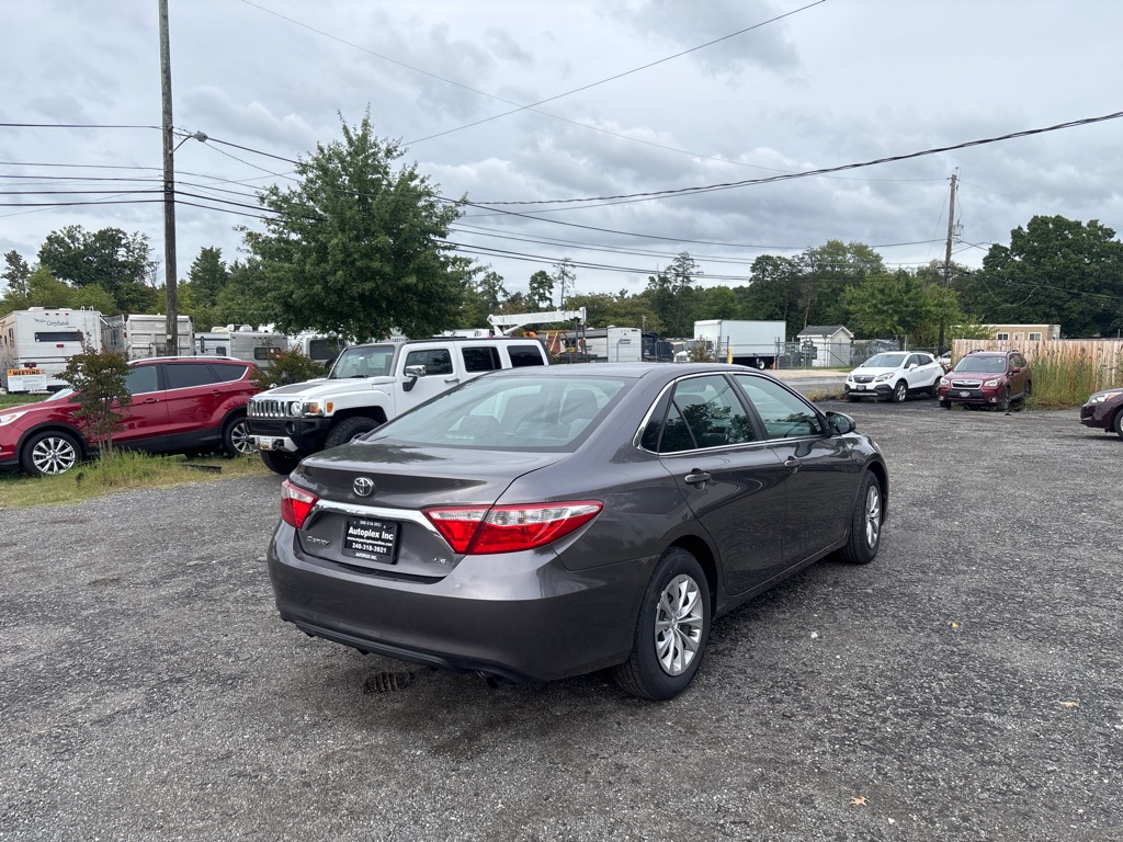 Photo 6 of this TOYOTA CAMRY