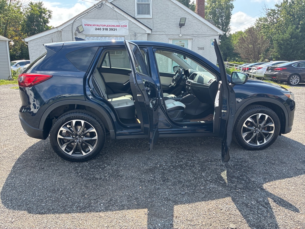Photo 10 of this MAZDA CX-5