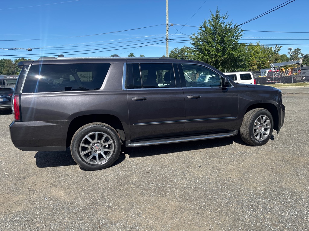 Photo 9 of this GMC YUKON XL