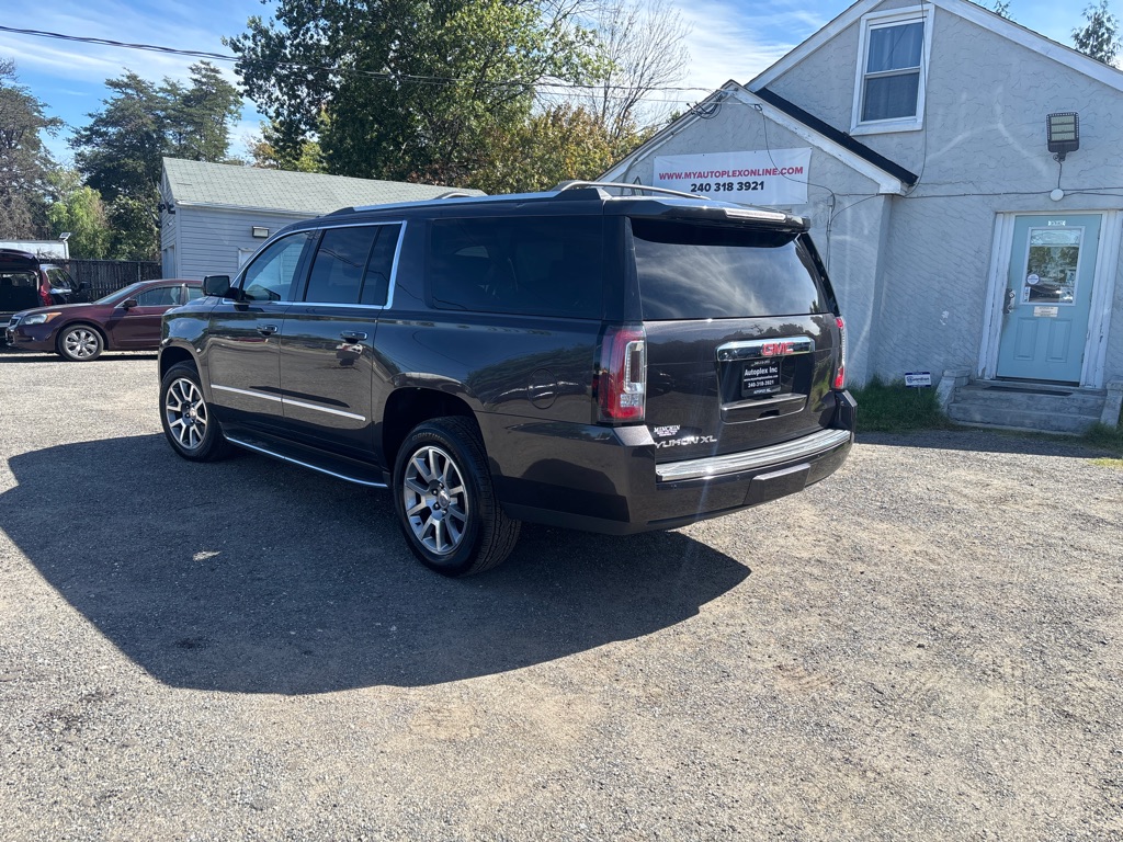 Photo 6 of this GMC YUKON XL